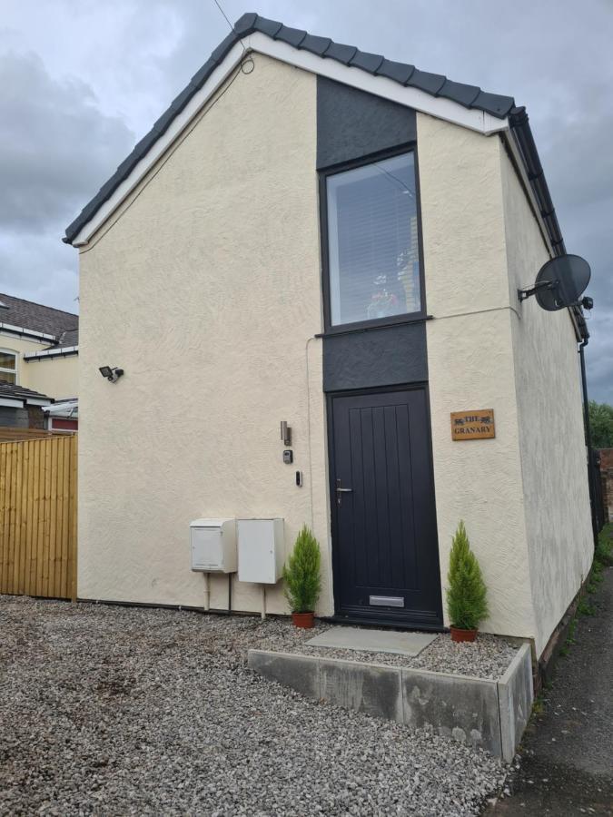 Villa The Granary Buckley Exterior foto